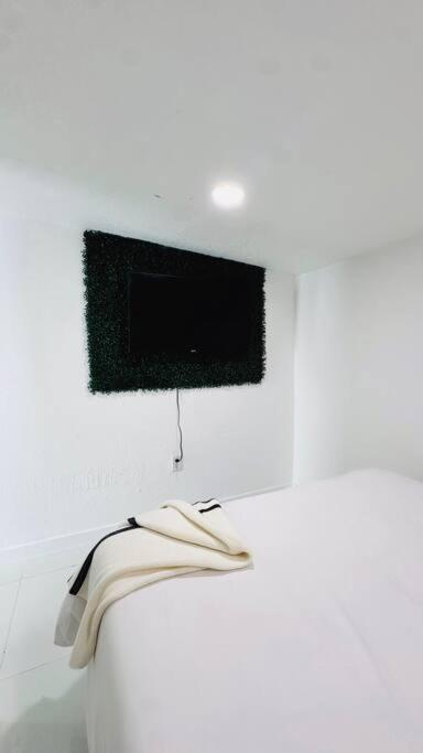 Conociendo Miami Apartment Hialeah Exterior photo