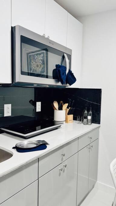 Conociendo Miami Apartment Hialeah Exterior photo