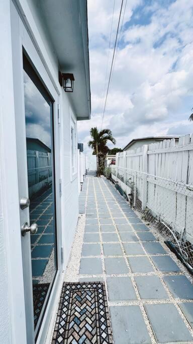 Conociendo Miami Apartment Hialeah Exterior photo