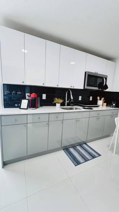 Conociendo Miami Apartment Hialeah Exterior photo